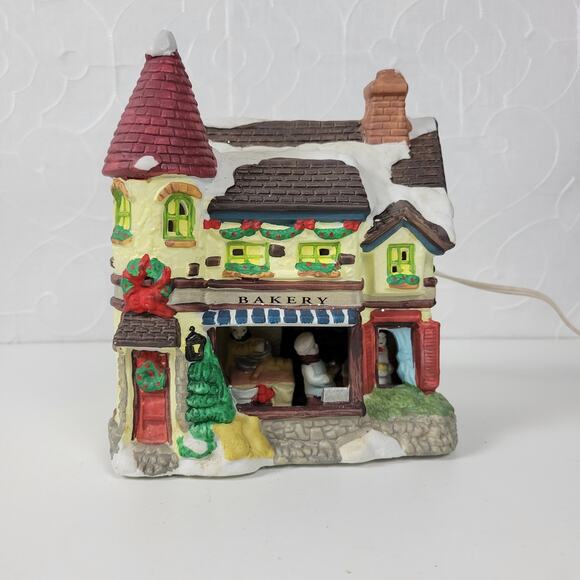 Vintage 90's Holiday Expressions Bakery Hand-Painted Porcelain Lighted House - Picture 13 of 16